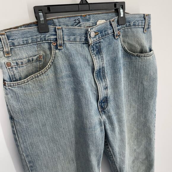 Levi's 505 VINTAGE Straight Leg Black Batwing Light Wash Jeans 38x32 Blue USA - Picture 2 of 13